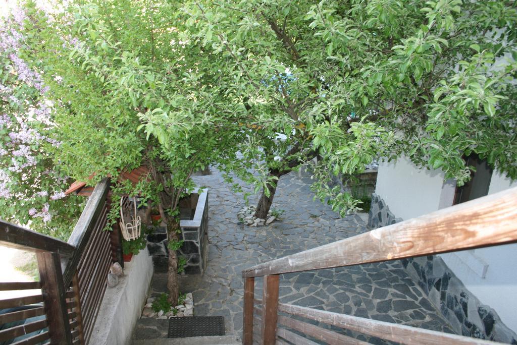 Guest House Kamenik Yagodina Exterior foto