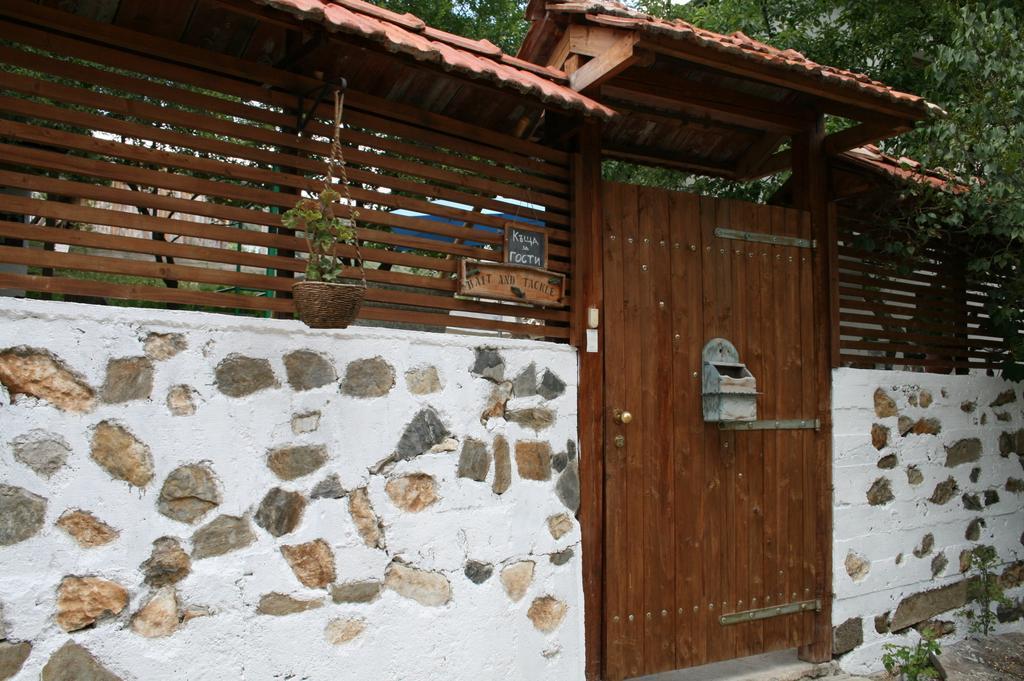 Guest House Kamenik Yagodina Exterior foto